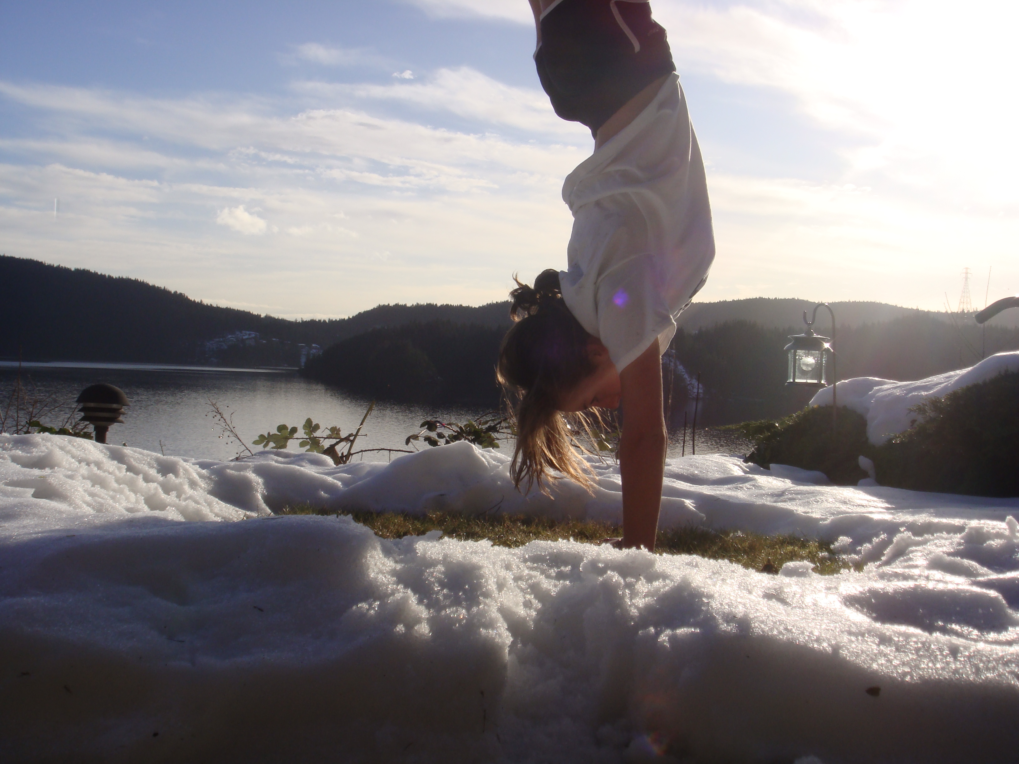 Handstand in the pow.