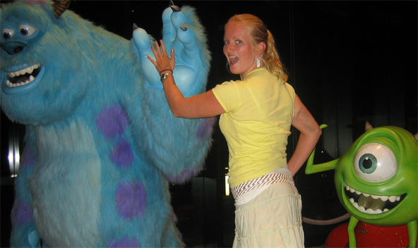 Hangin out with the stars...... Mike is totally checkin out my ass