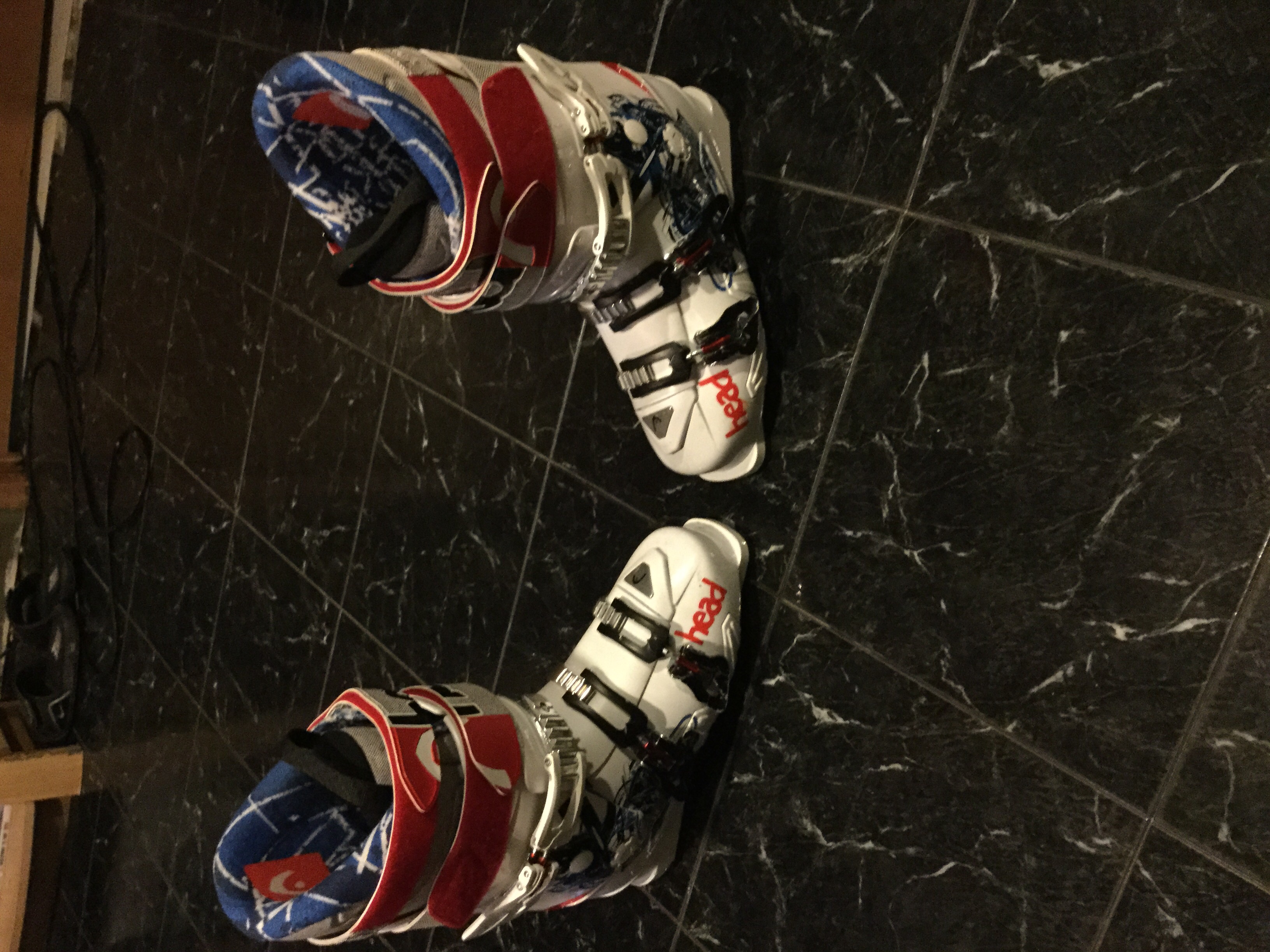 Head ski boots size 27.5
