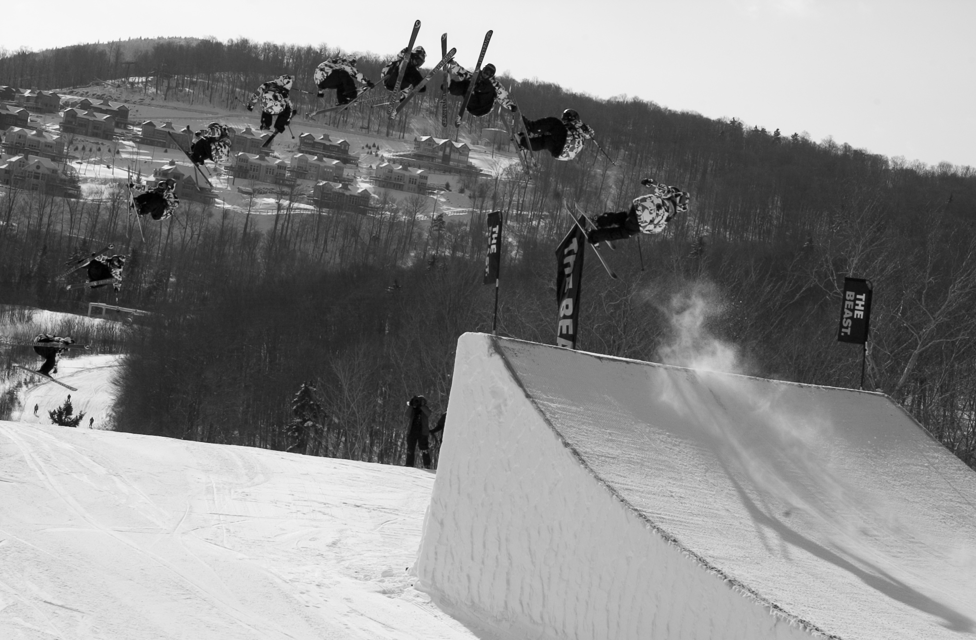 Henrik Harlaut, switch double rodeo.