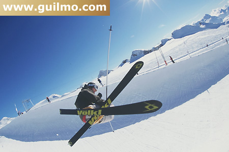 heroue in the half pipe.