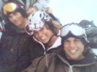 hey if ur on this pic msg me right nowwww!!!