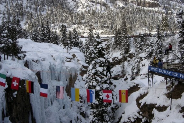 Highlinin 100 feet up @ Ouray