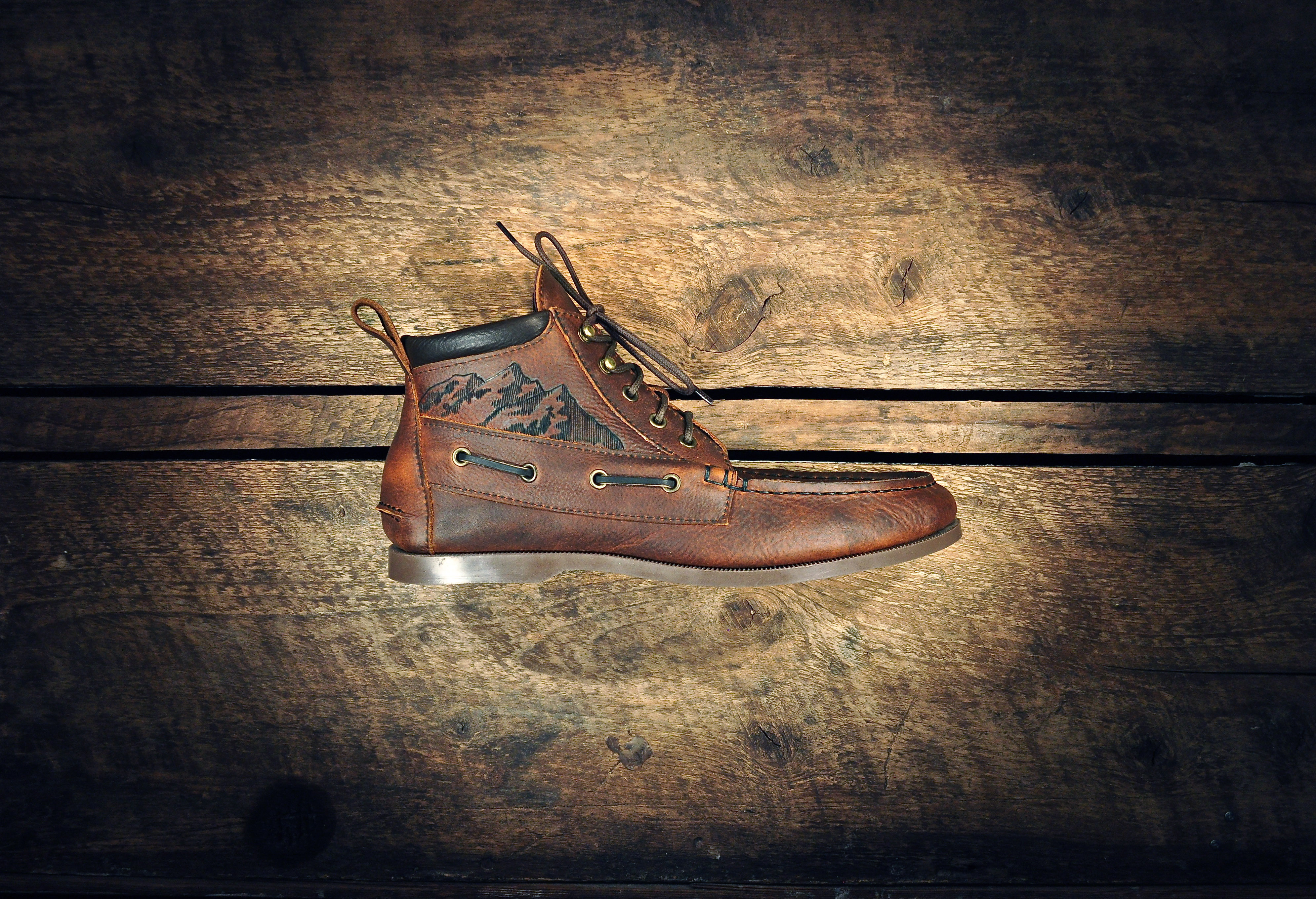 Hightop Boats - Mountain Range