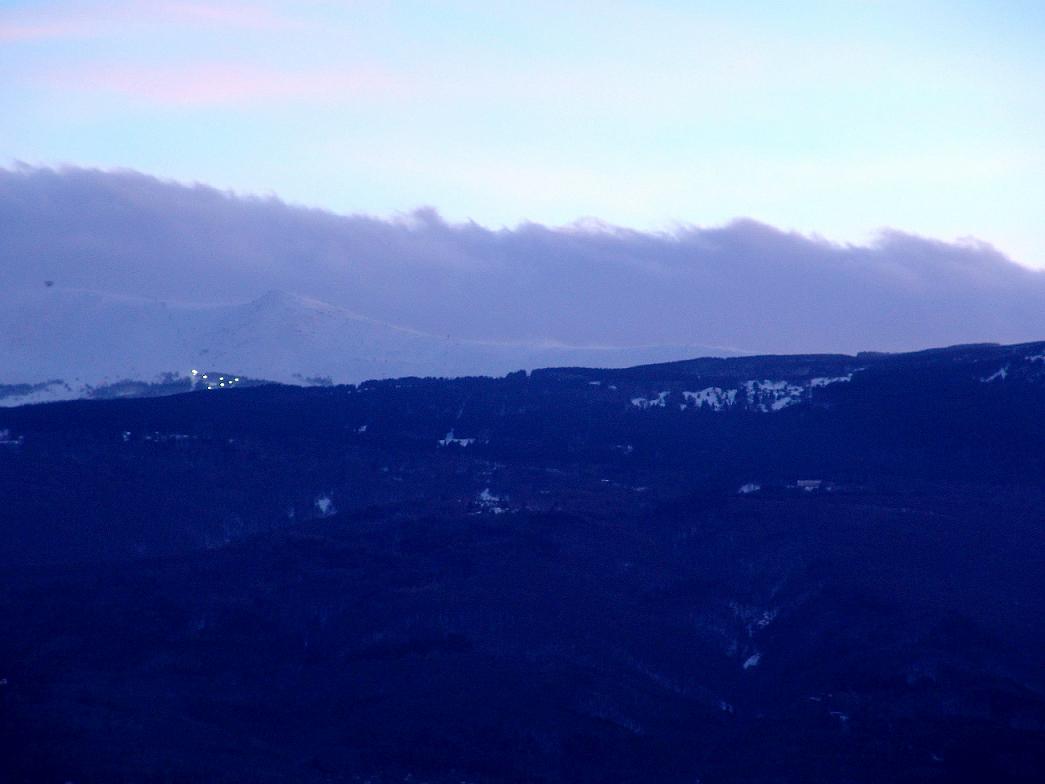 homeountain at night
