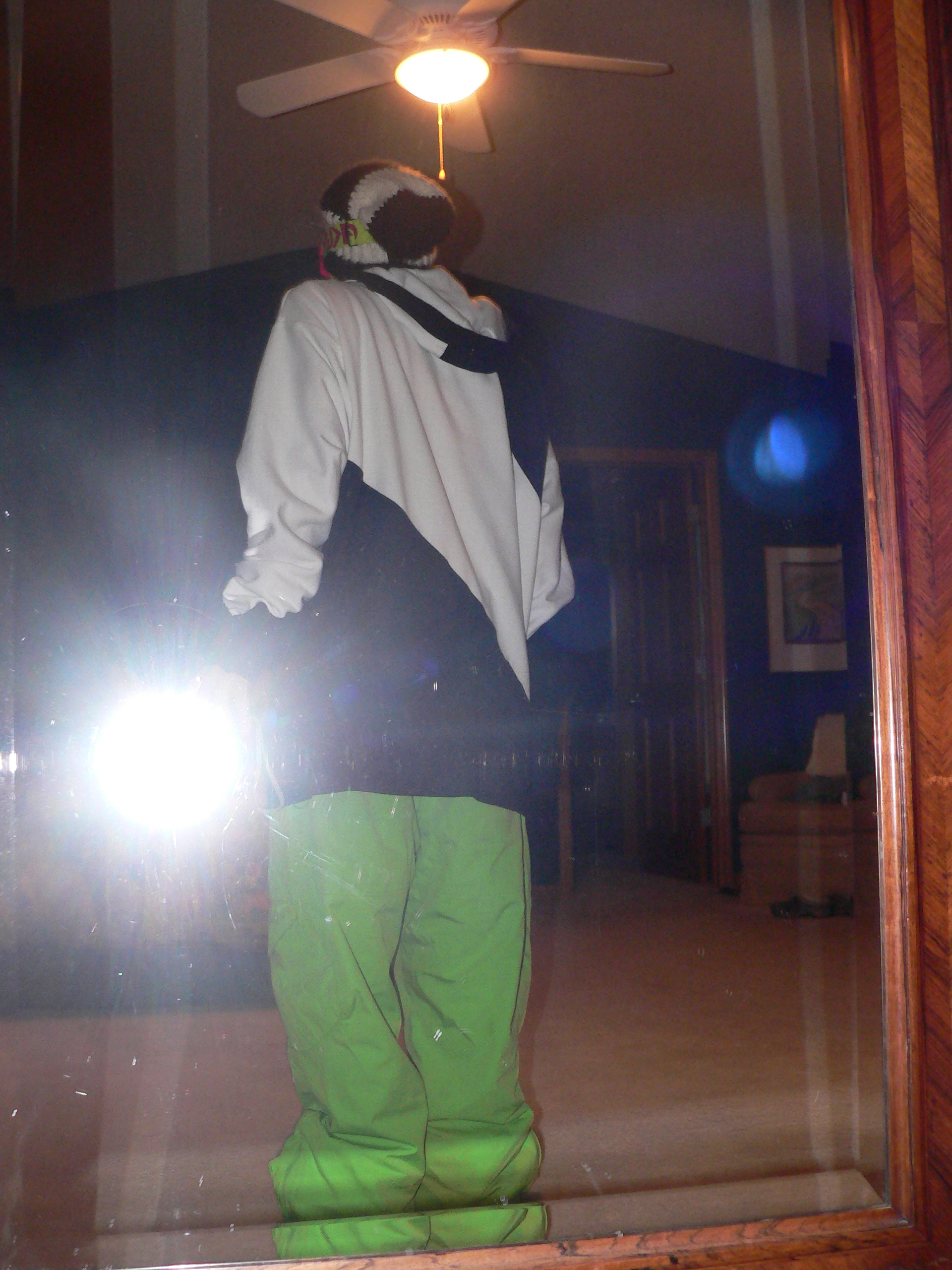 Hoodie back for thread