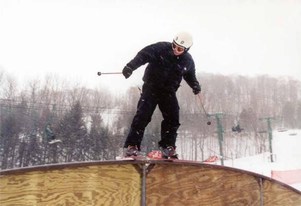 Hoot-en-Anny  Rainbow Rail