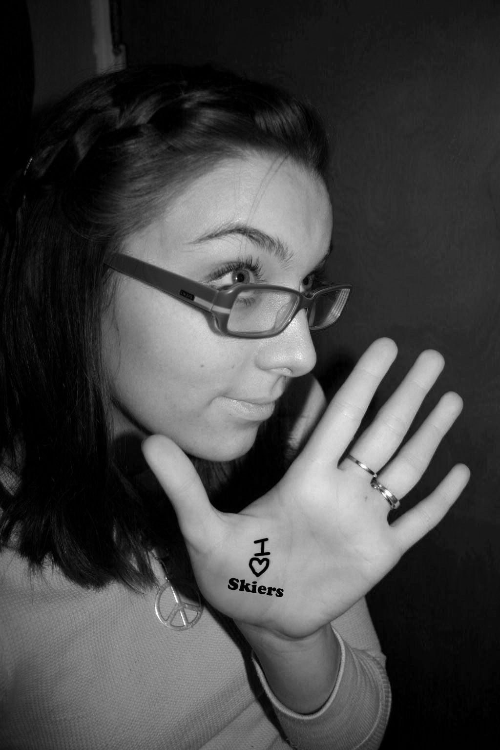 I heart skiers