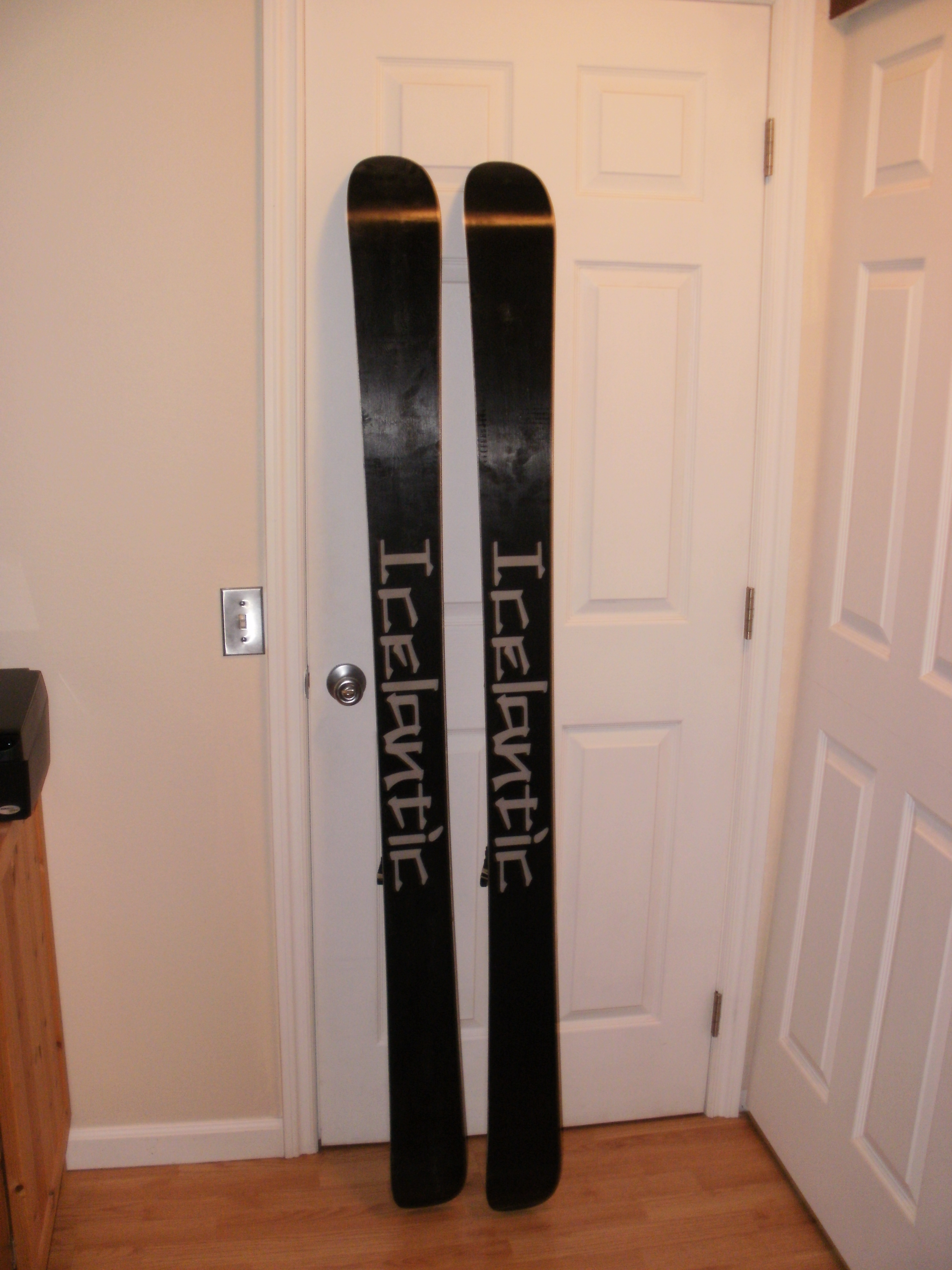 Icelantic nomads 181cm