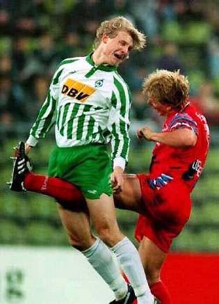 Im in the red, and lagwagon is in the white/green