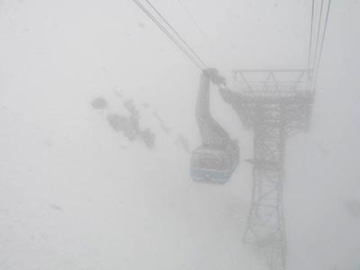 It is snowing at snowbird agian