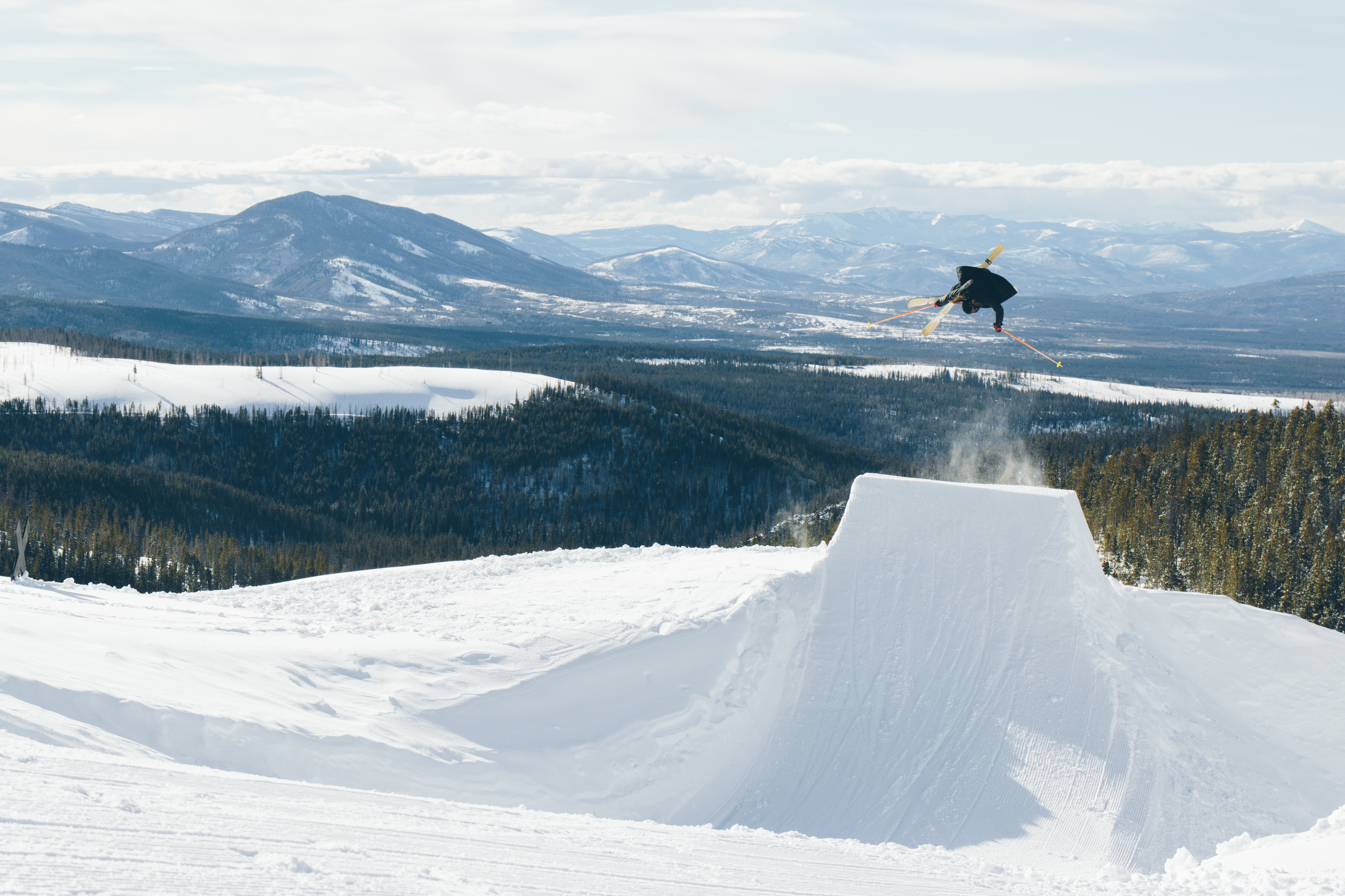 Jacob Hyllengren Larsson // Super Unknown XIII