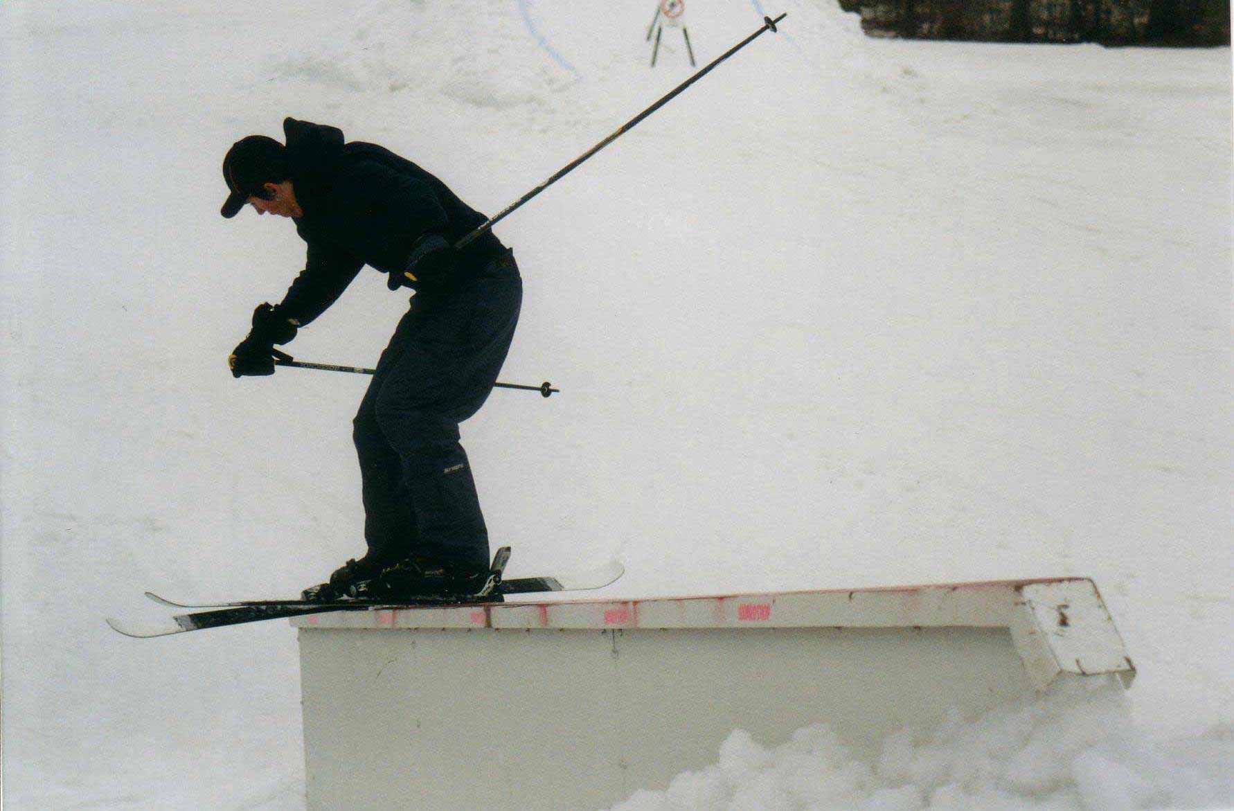 Jake, Railslide to Fakie...