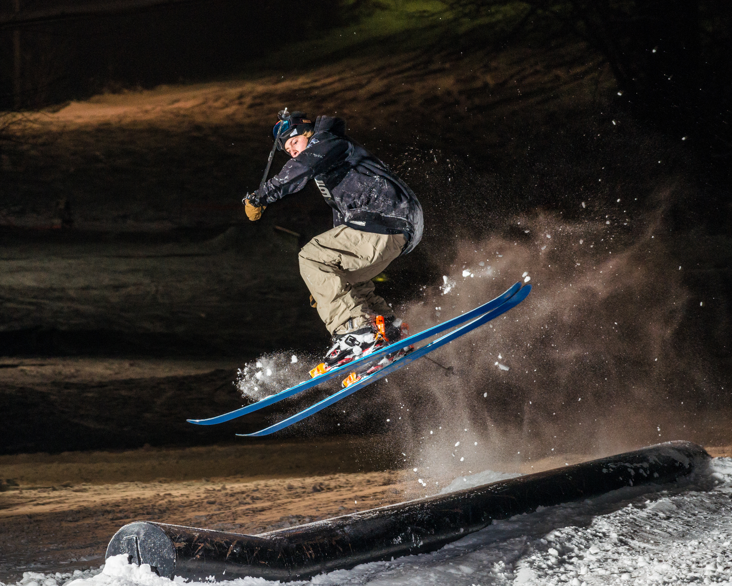 Jake Rickey gapping the donkey