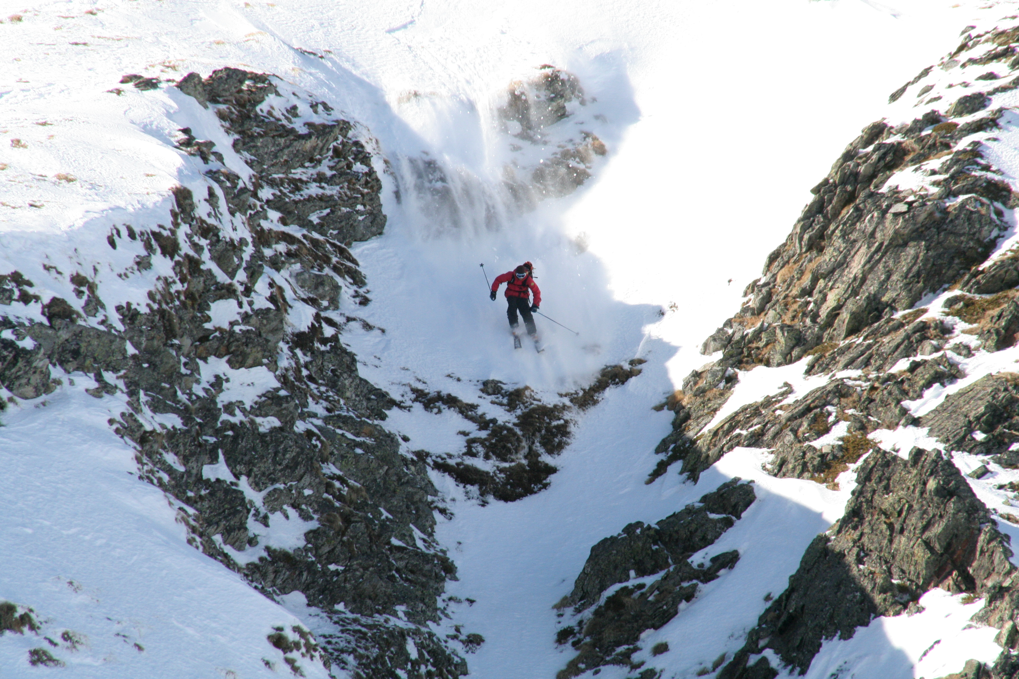 Jirka Lausecker smokin a chute in Bulgaria