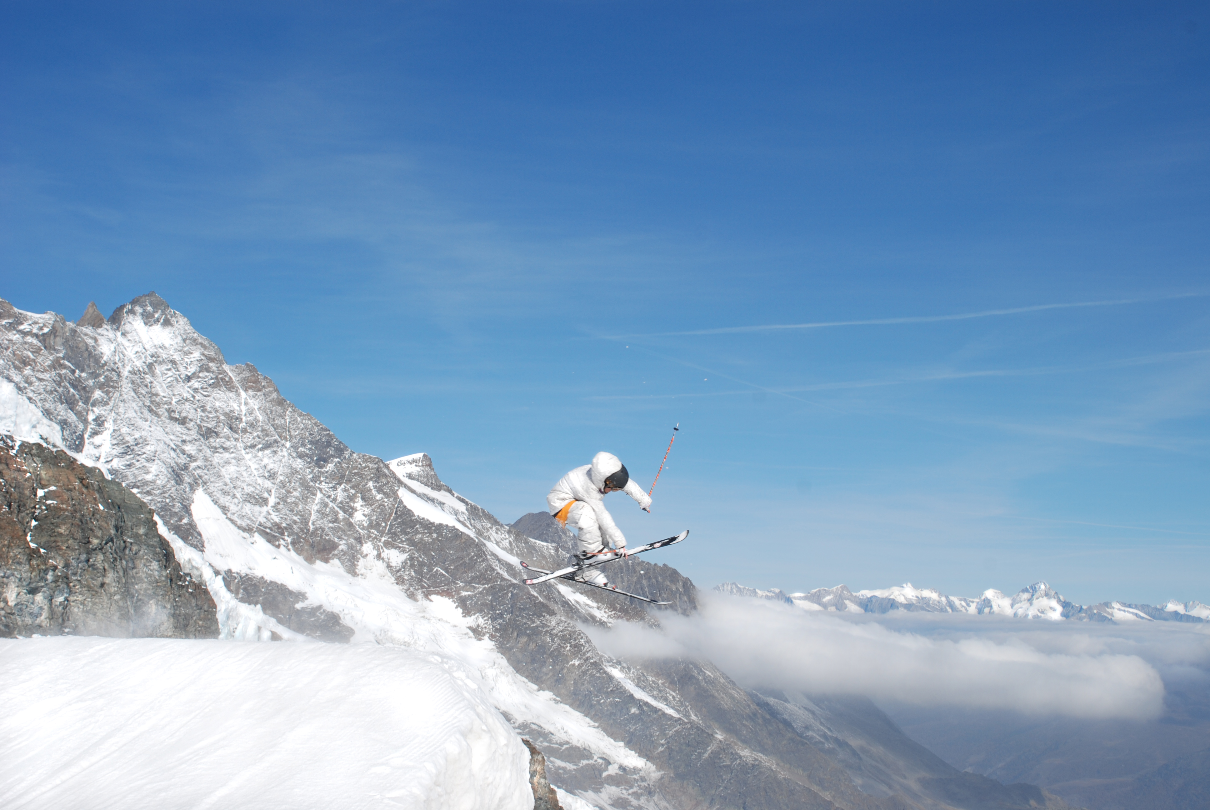 Johan Duus 540 safety in Saas Fee
