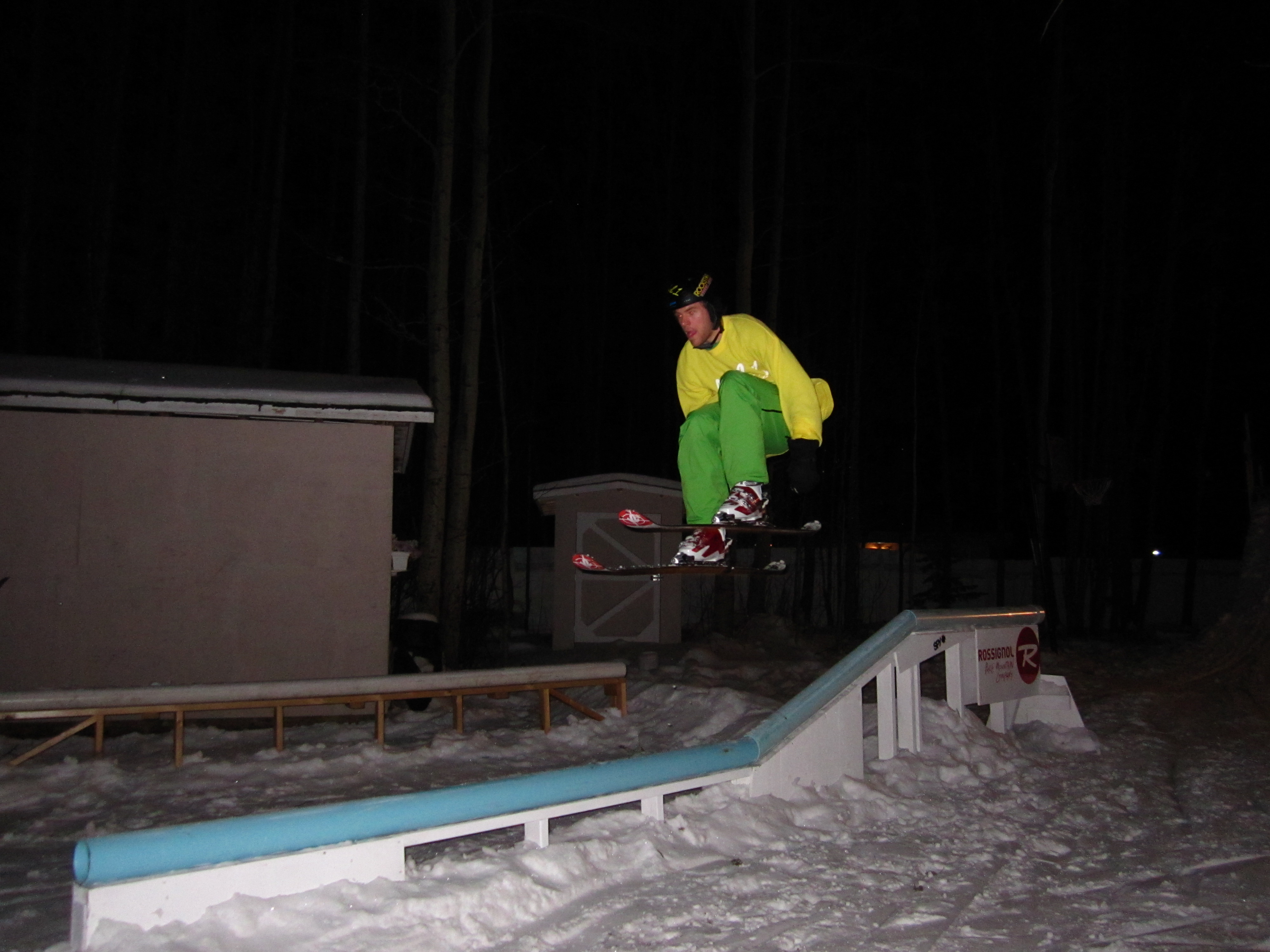 Jumping over the double kink rail