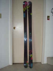 K2 extreme 2009 - limited edition mt baker graphic