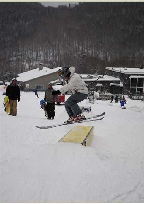 Killer 270 to grindbox slide. yeah!