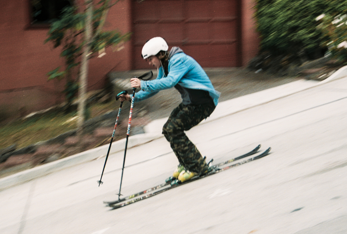 Kook with fresh concrete