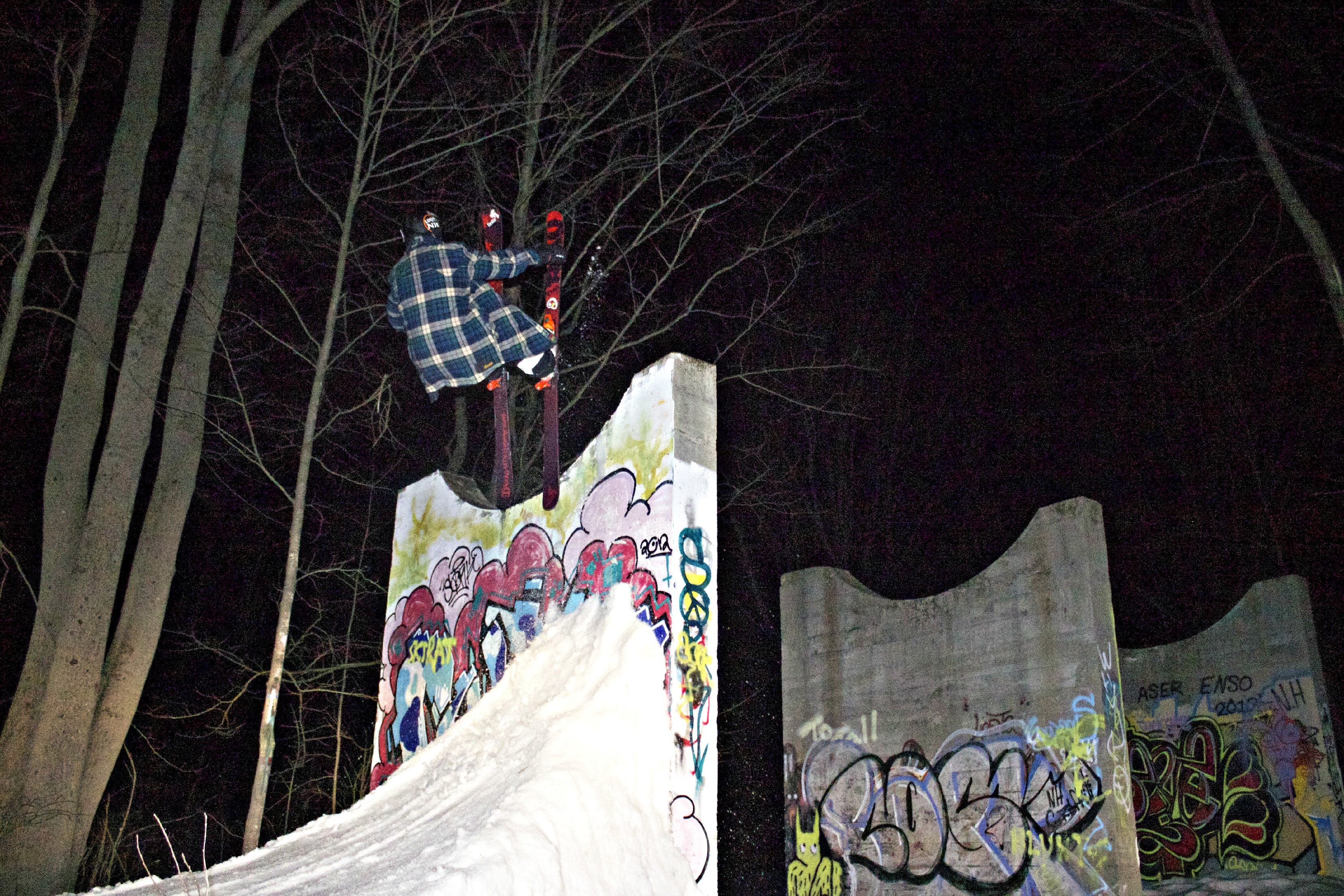 Kyle Farwell Trucker Graffiti Walls 