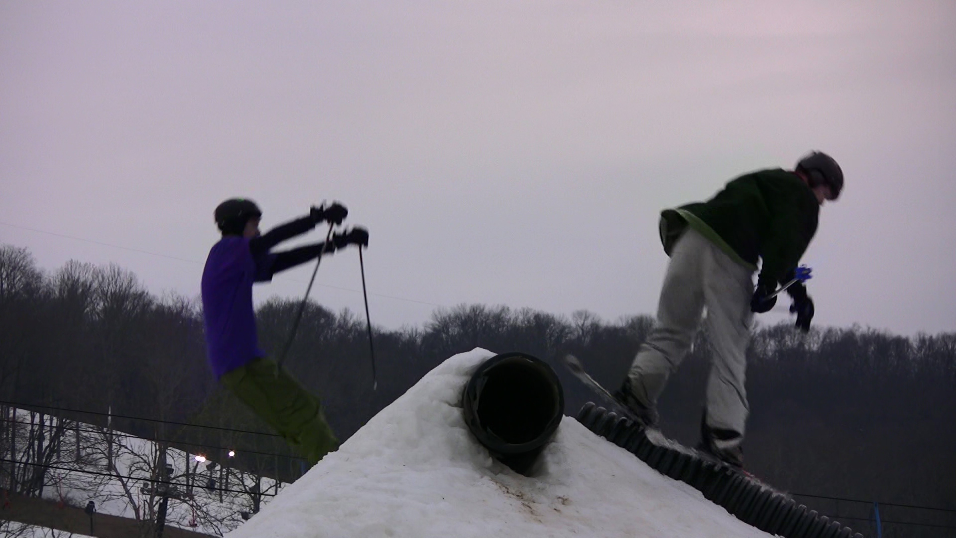 L-rail/corrugated pipe jib/stall thing