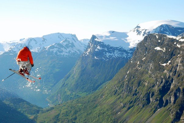 Lars taking air at Geiranger