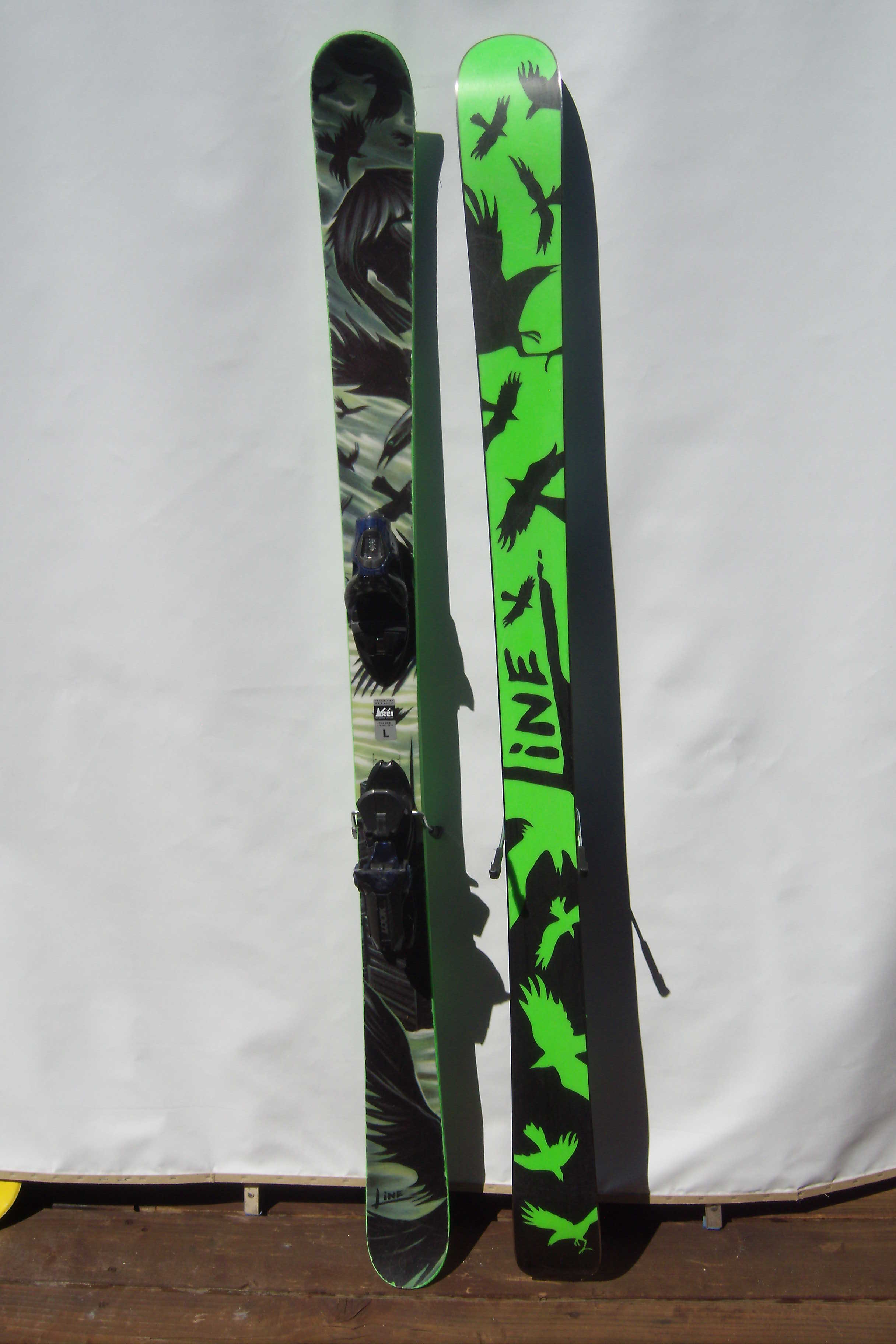 LINE CHRONIC PARK SKIS 156 NEON W/BINDINGS