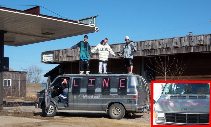 LINE Creeper Van