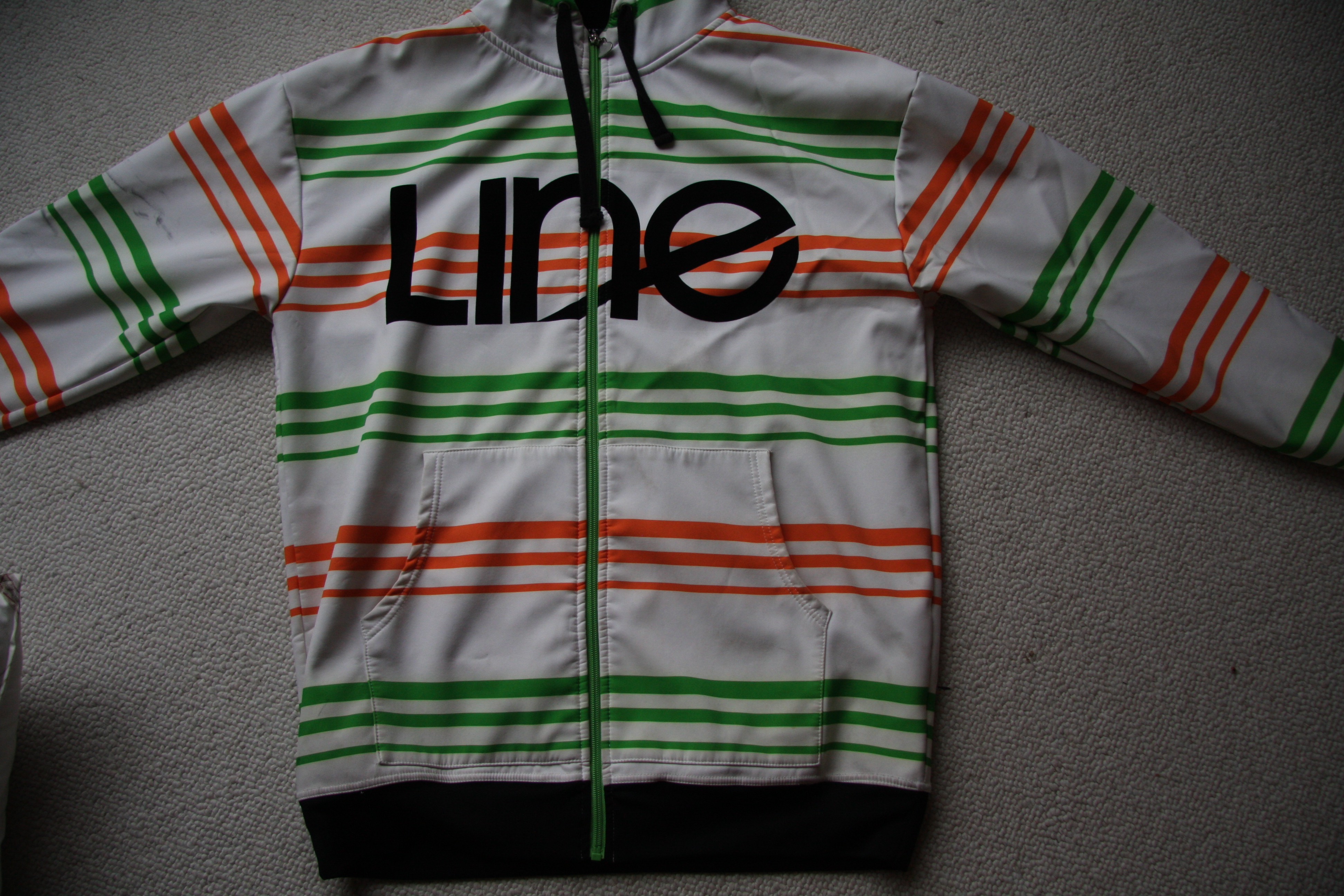 Line hoodie fs large