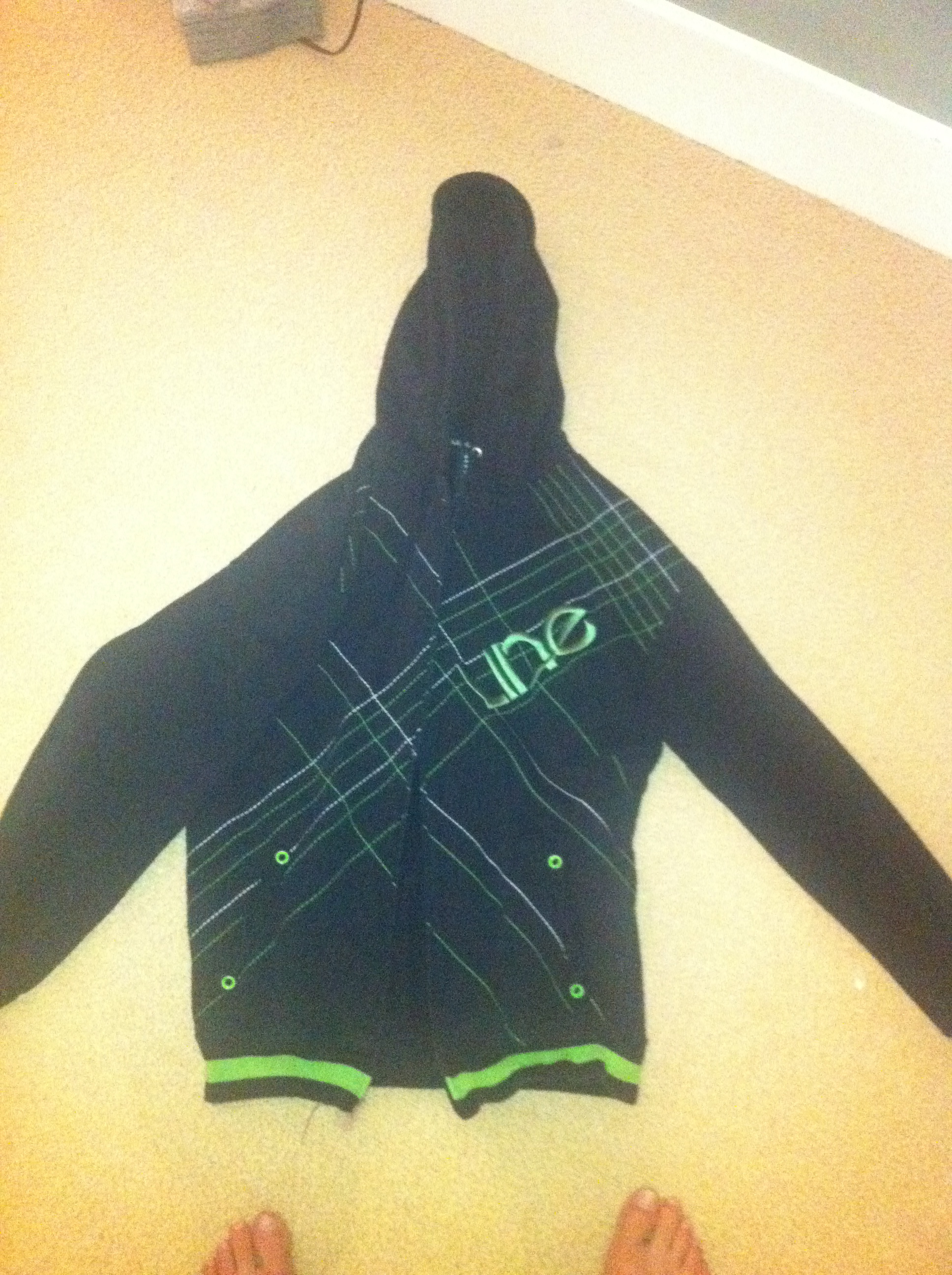 Line hoodie