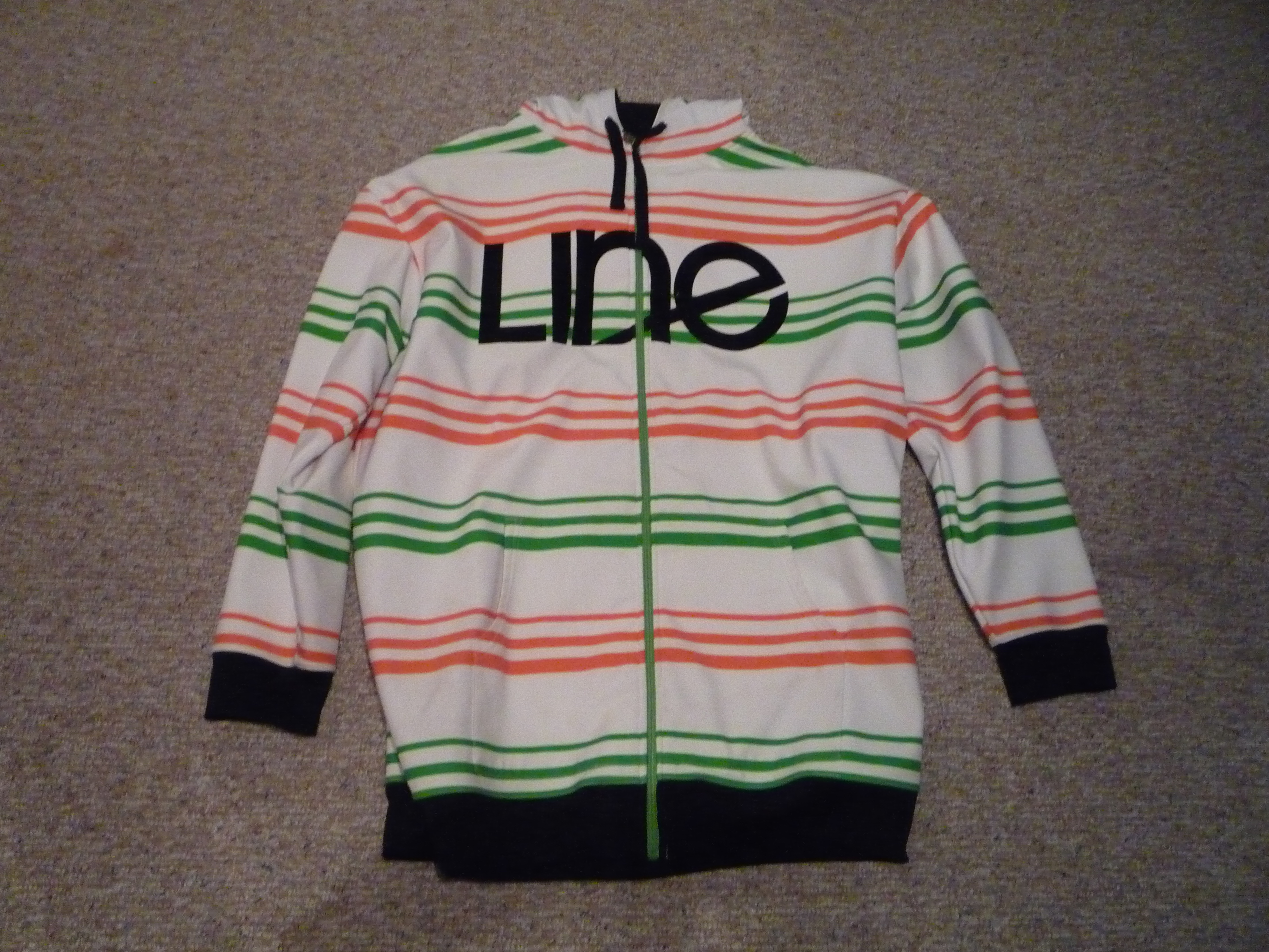Line Hoodie