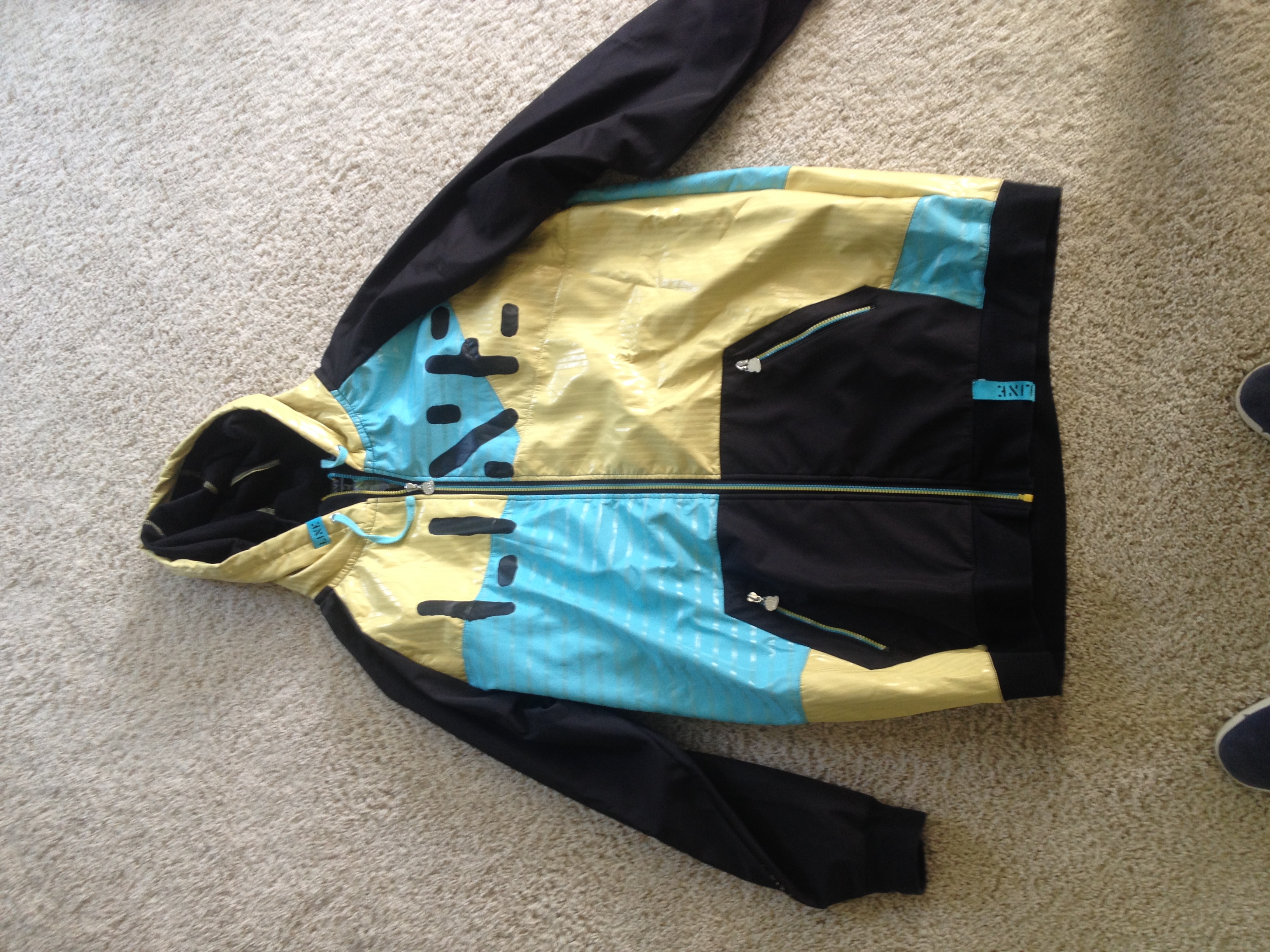lines ski jacket front