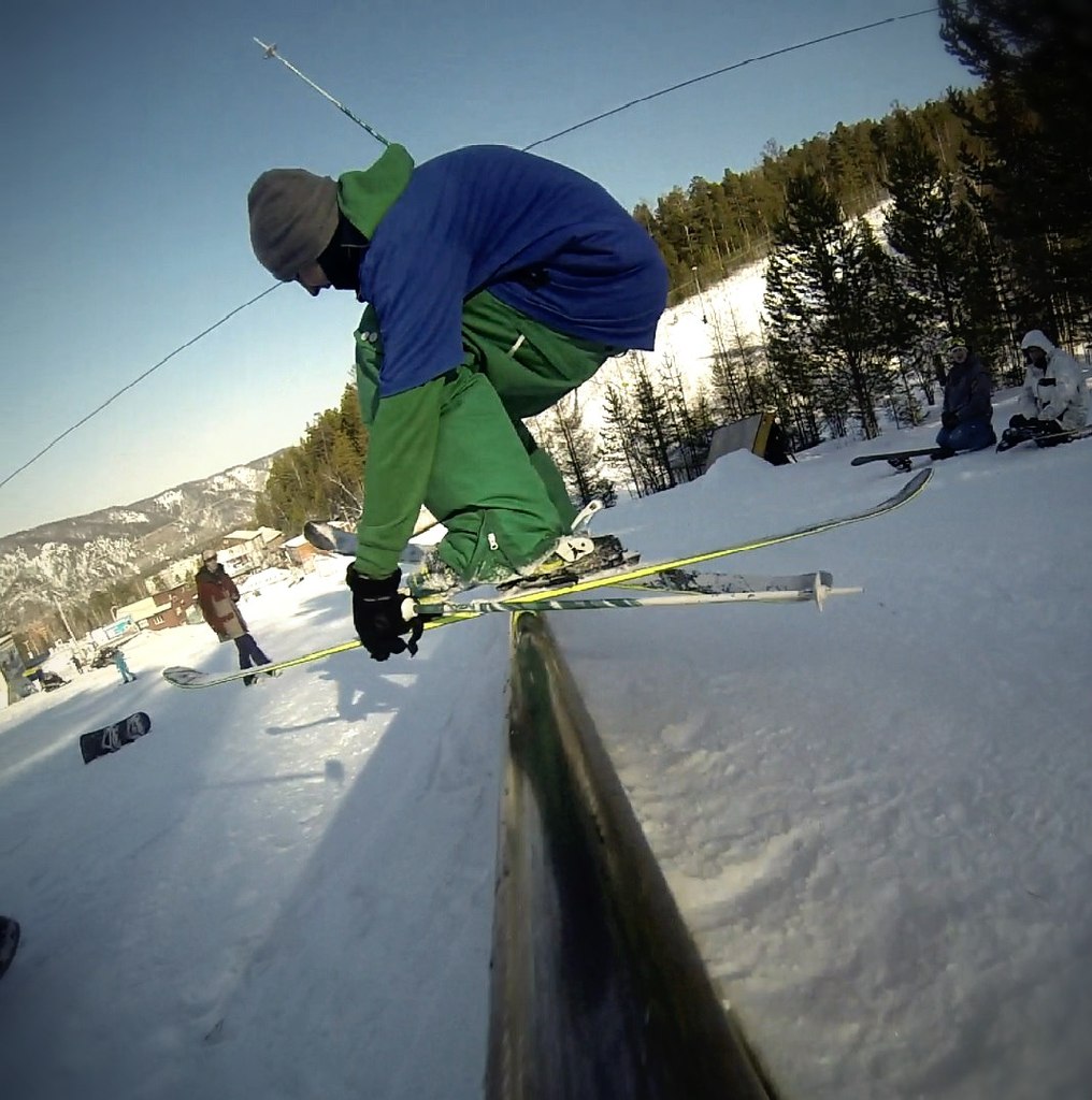 Lipslide nosegrab fs 27 out