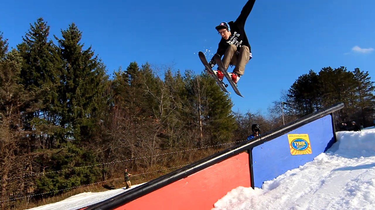 Louis Holian Catchin' Some Air Ya'll