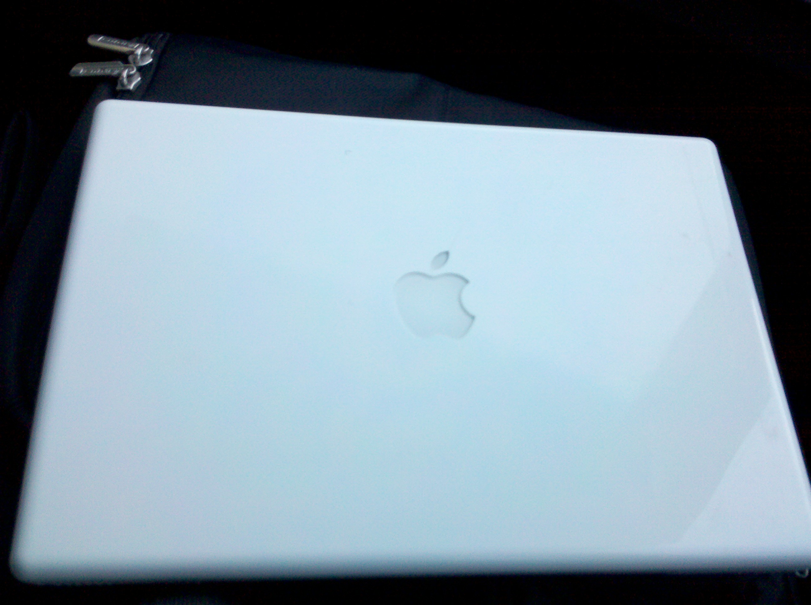 Macbook 2.4 crack