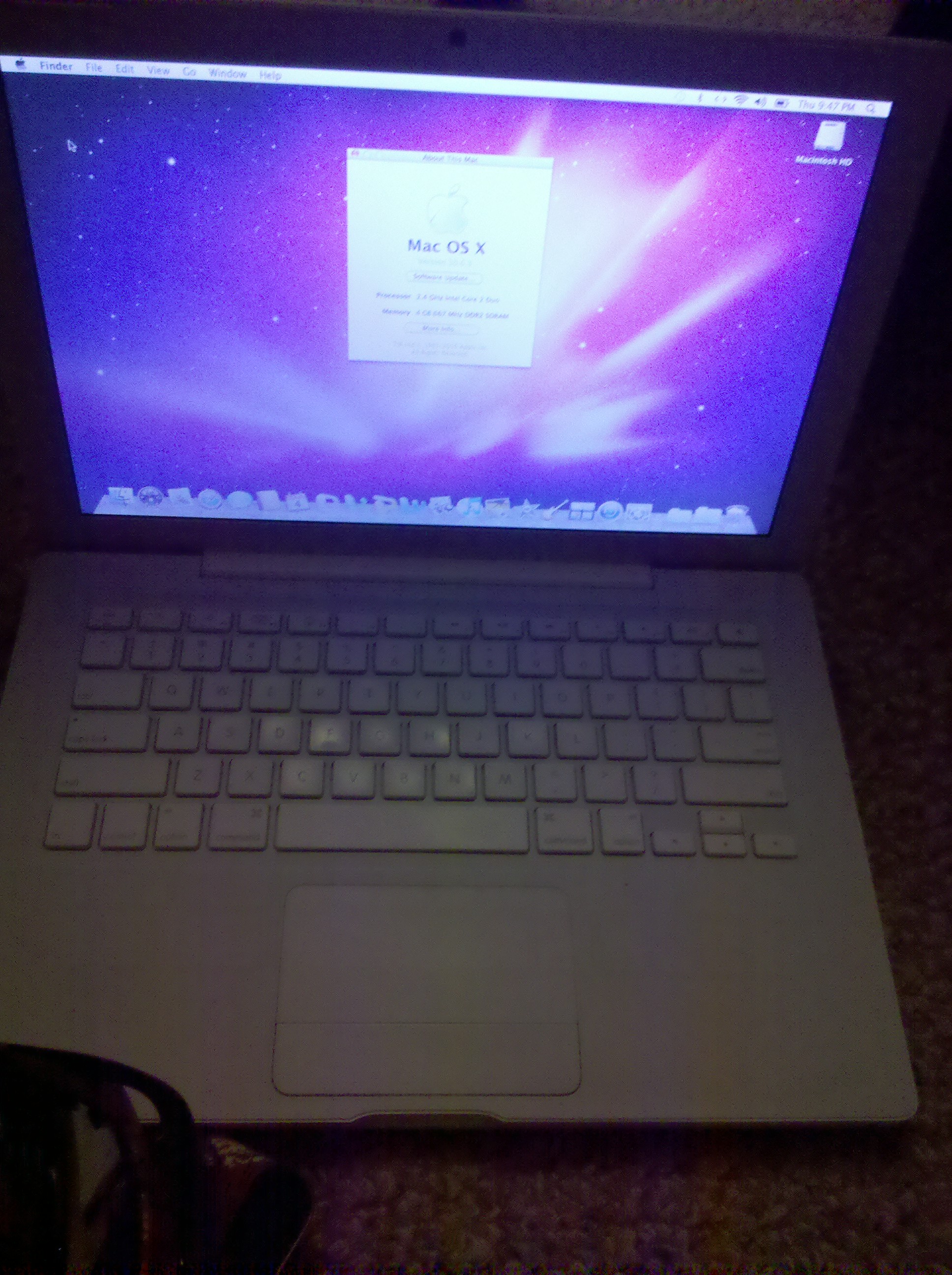 Macbook 2.4ghz 4gb