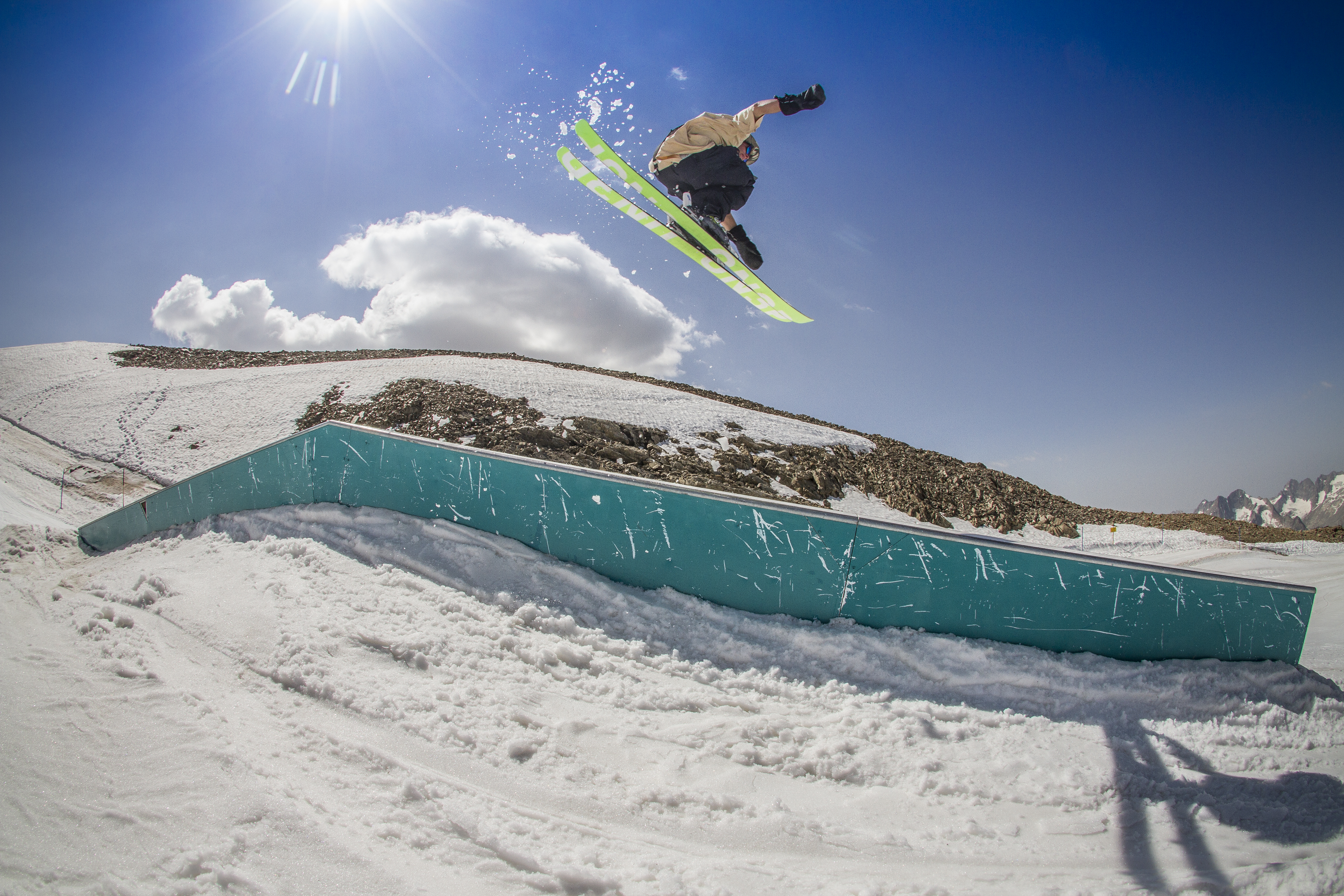 Magnus nollie to slide