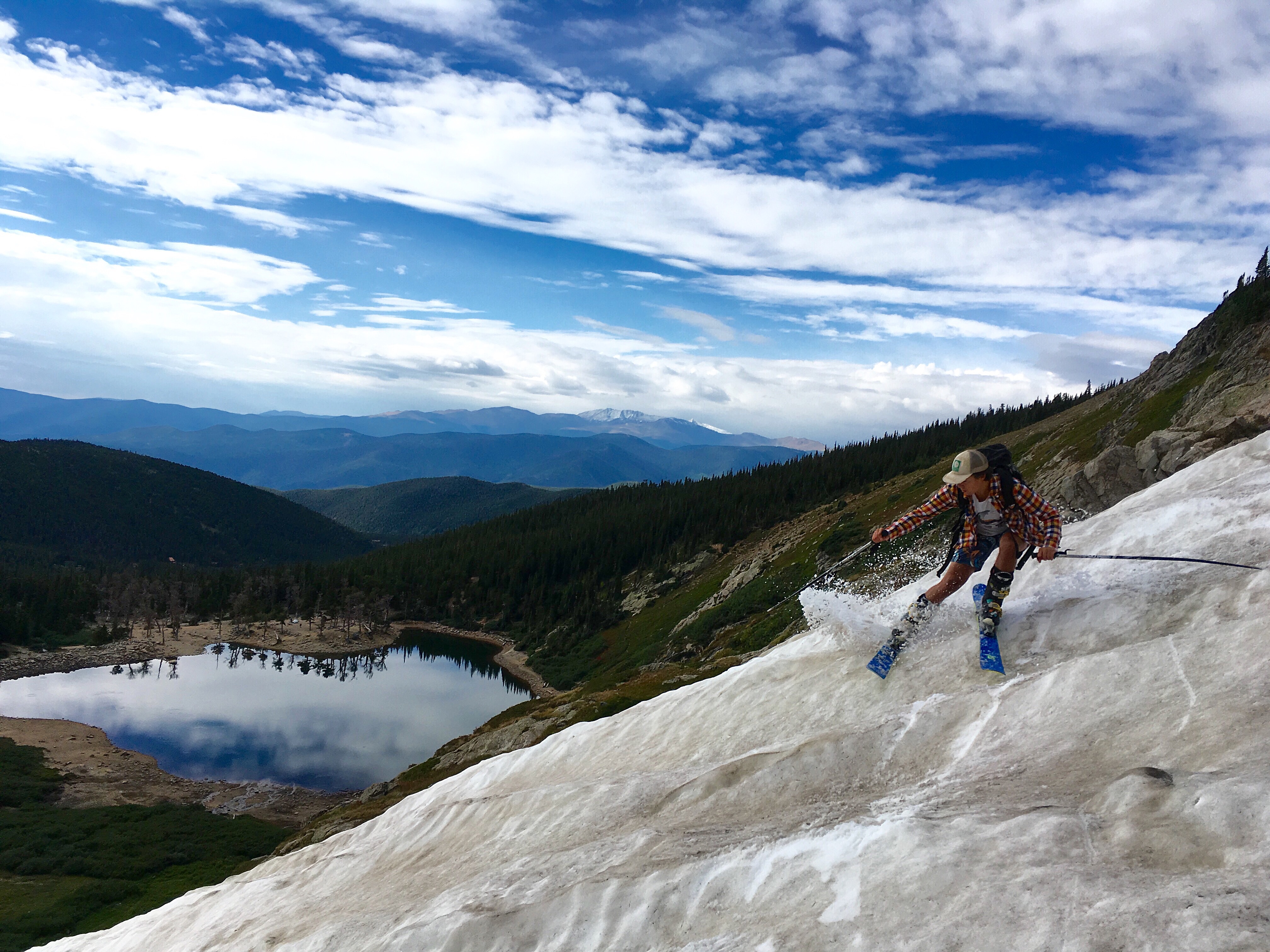 Making mediocre turns on mediocre snow, but not having a mediocre time. 