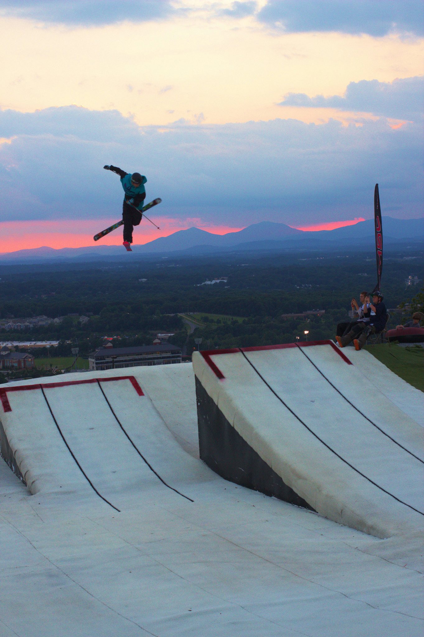 Massive Screamin' Semen