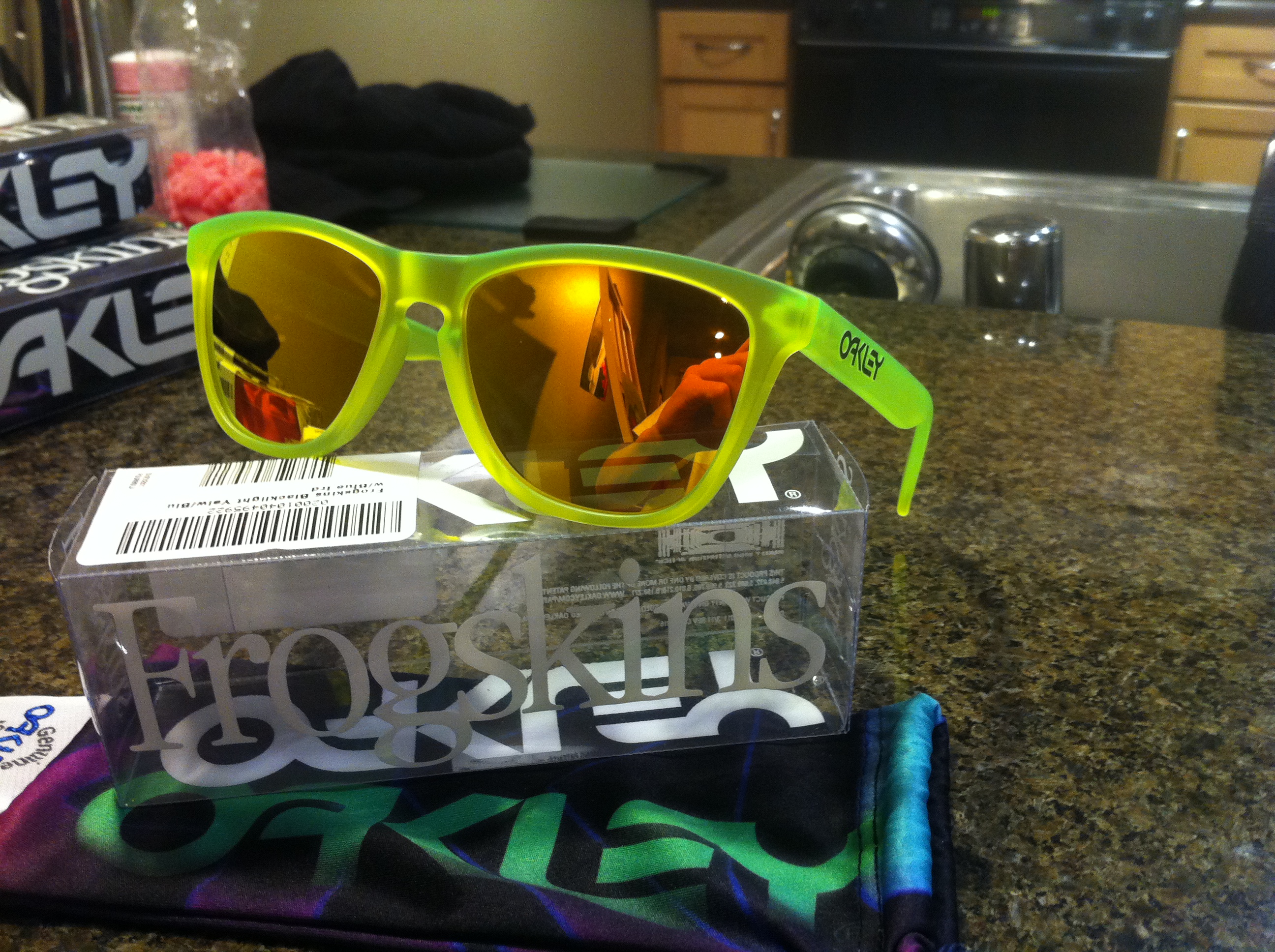 Matte Neon Green frog