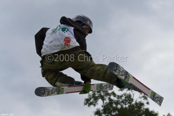 Me, getting the tweak, dont know the grab, safety maybe?