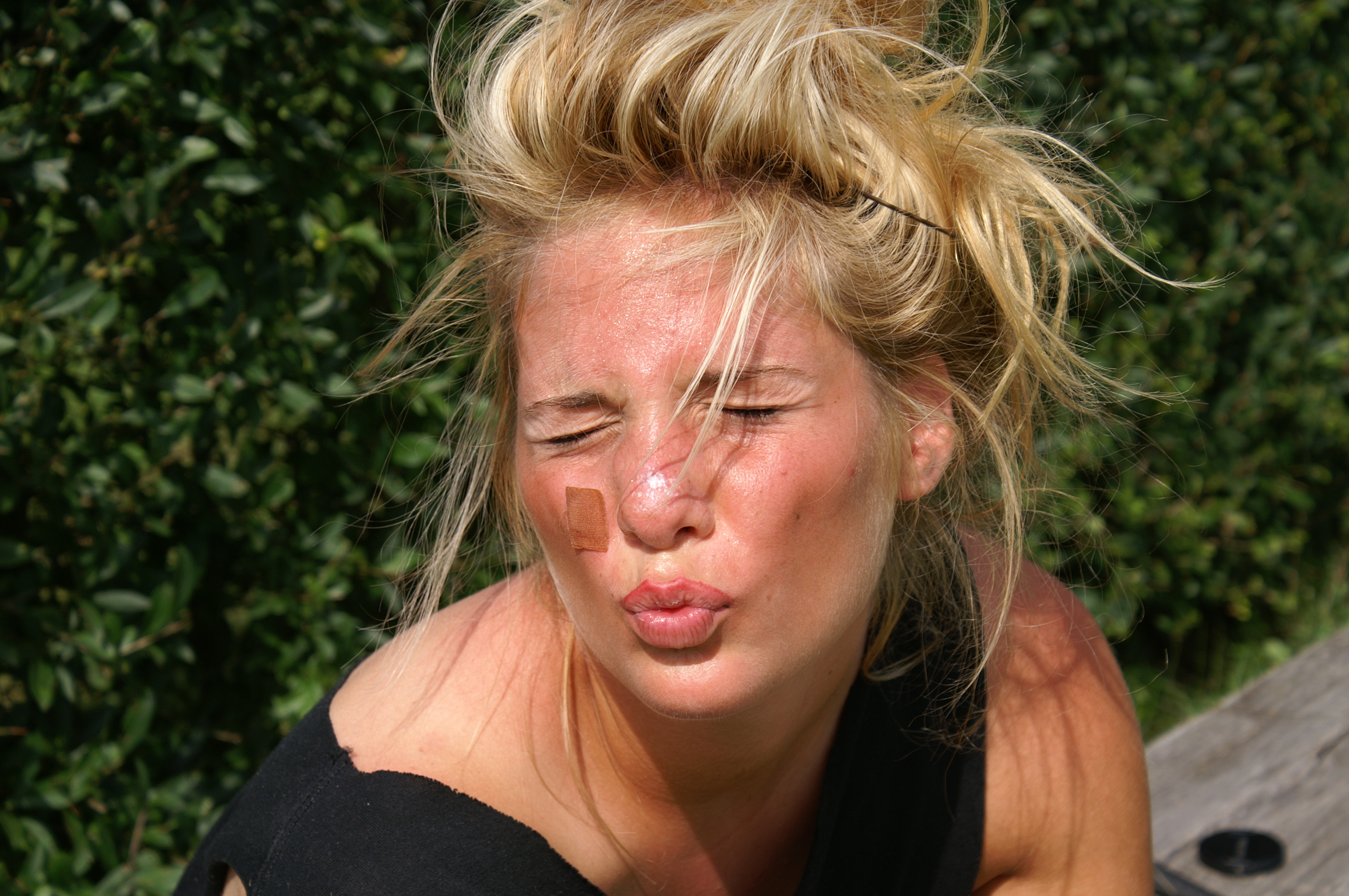 Me...i know im wearing a thing in my face,whatever