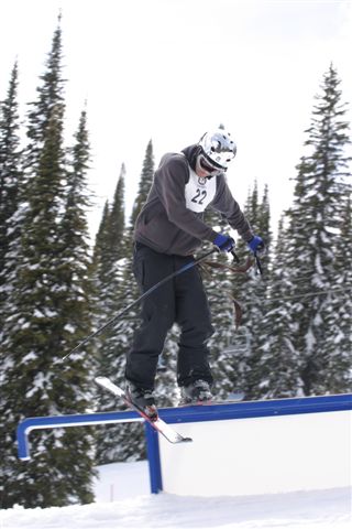 me setting up for a blind 270 off the 40 foot flat