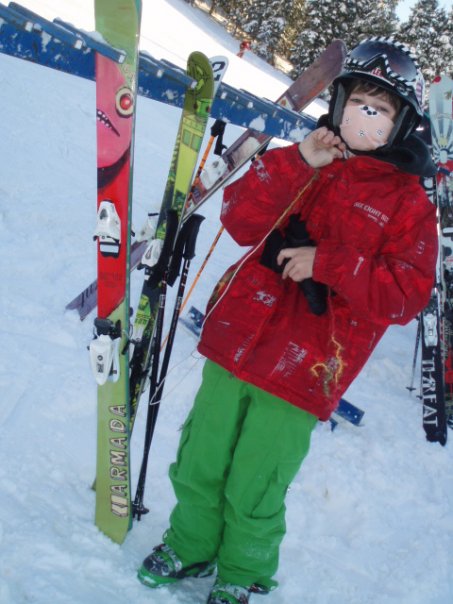 Me skiing