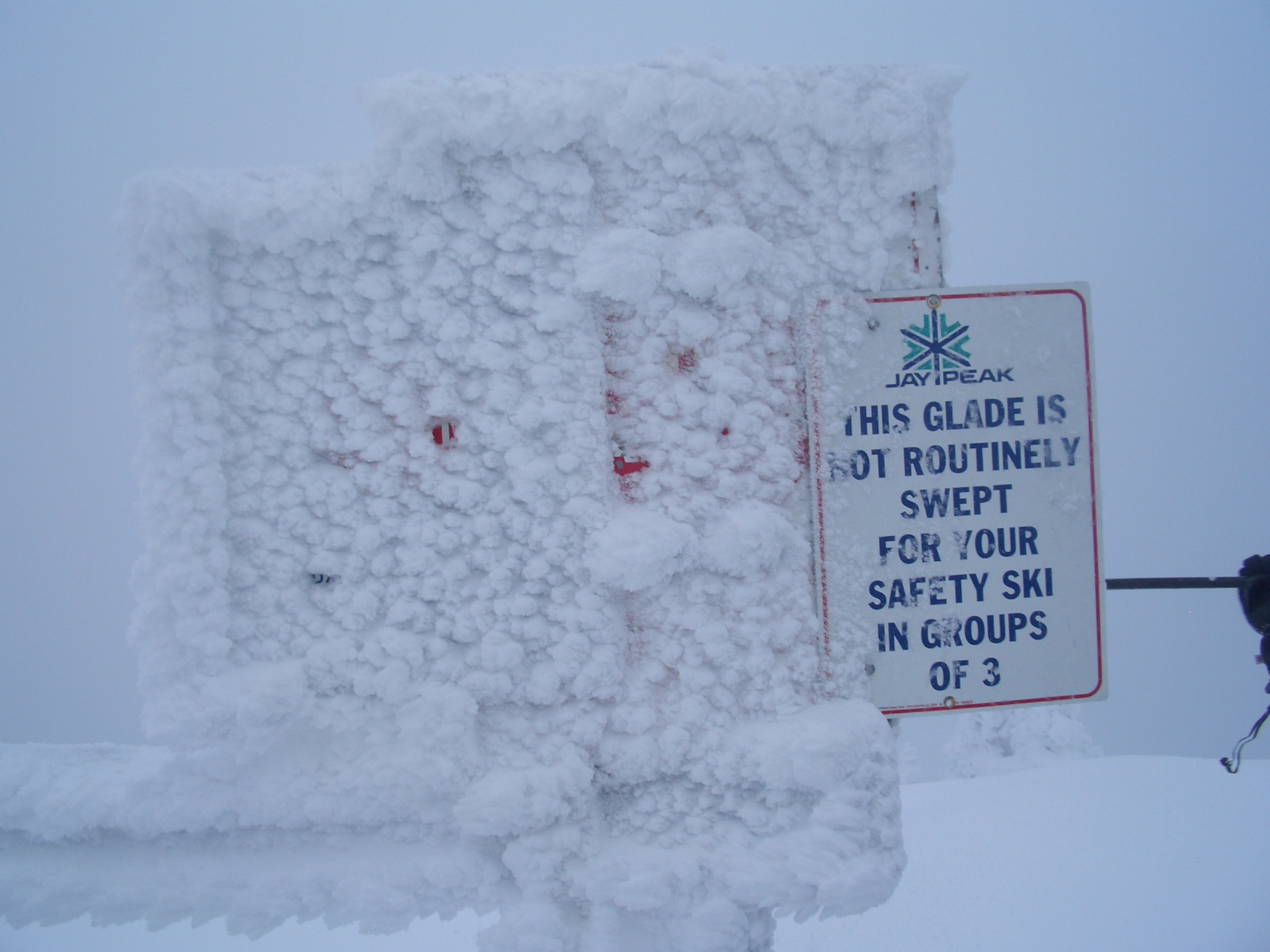 Mmmm knee to thigh deep on face chutes