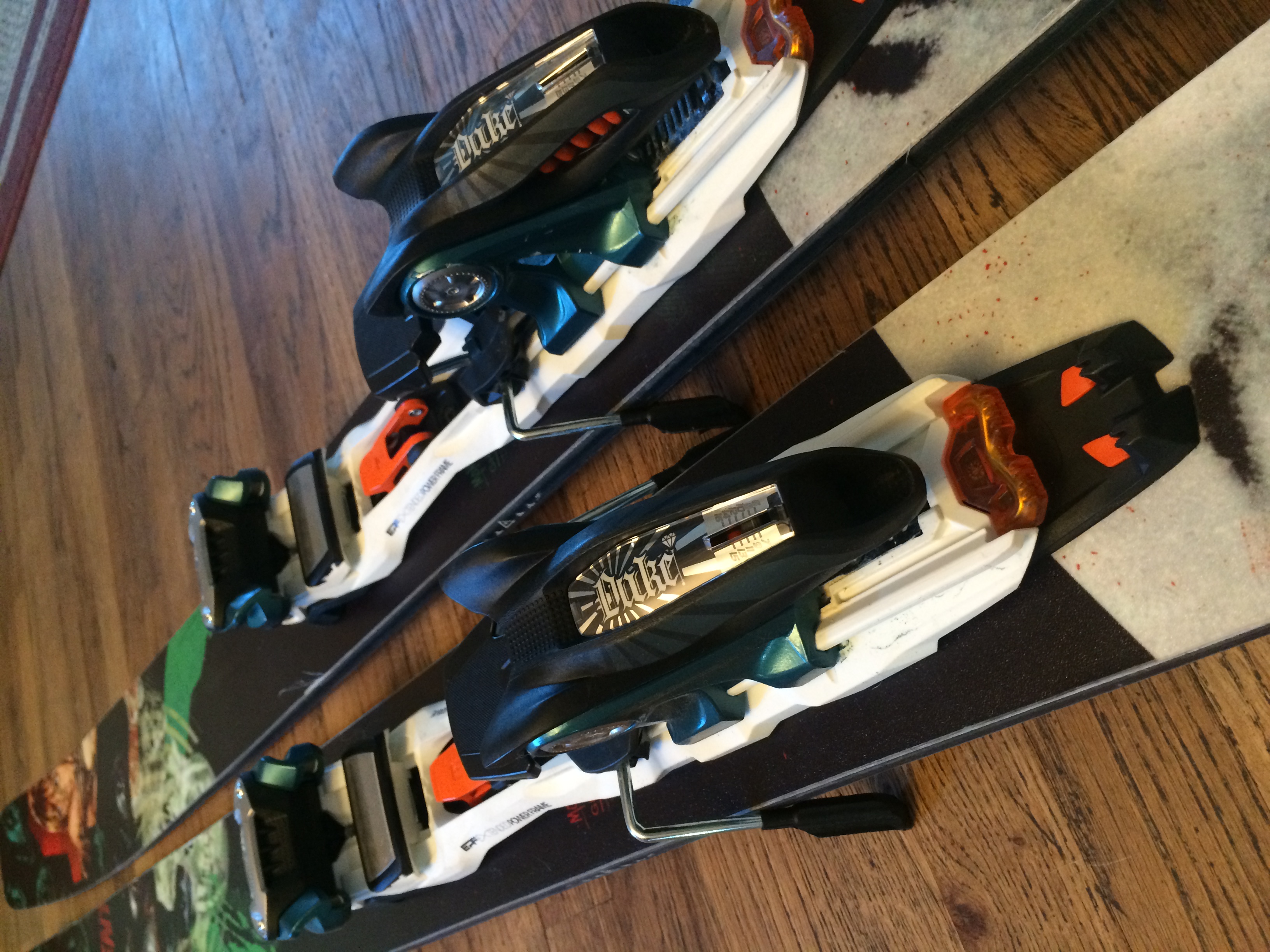 Moment Ghost Train: Duke Bindings