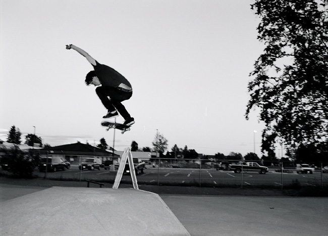 more skateboard action