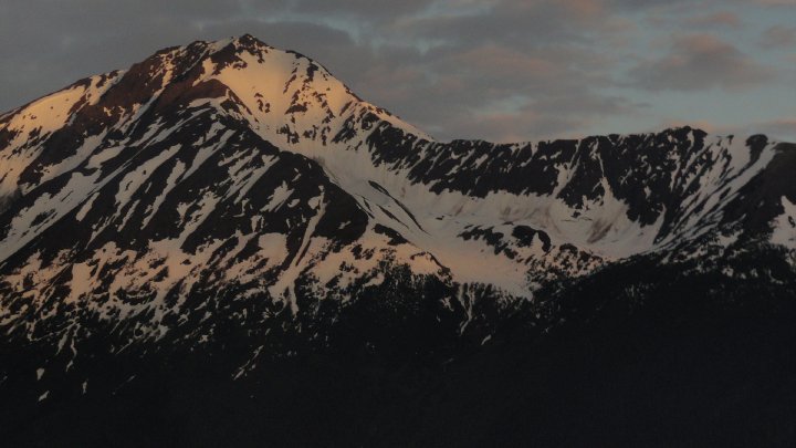 Mountains over Turnigain Arm