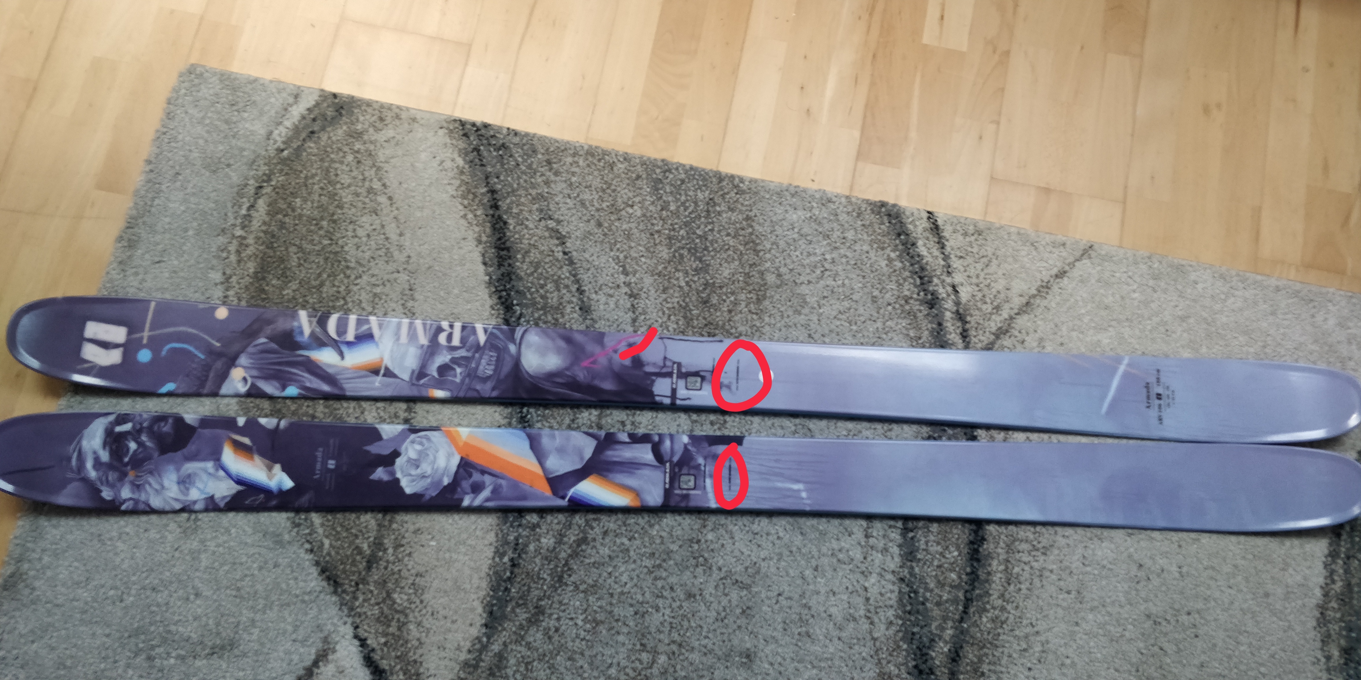 Mounting position for switch skiing